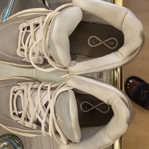 Gray Kyrie Irving Shoes - Picture 2 of 6